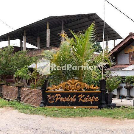 Pondok Kelapa Homestay Lampung Mitra Reddoorz Bandar Lampung Exterior photo